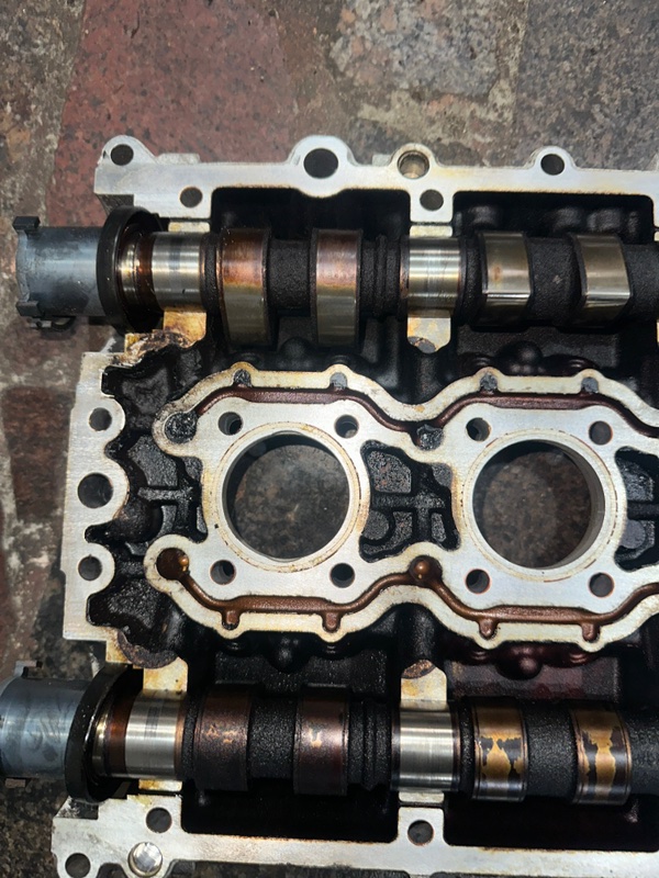 Головка блока цилиндров Volvo XC90 2.5 B5254T2