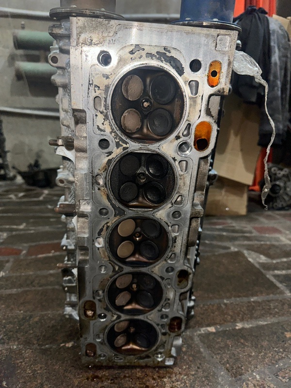 Головка блока цилиндров XC90 2005 2.5 B5254T2