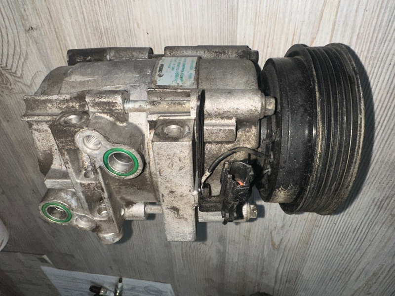 Компрессор кондиционера Hyundai Tucson 2.7 G6BA Компрессор кондиционера Hyundai Tucson 2.7 G6BA