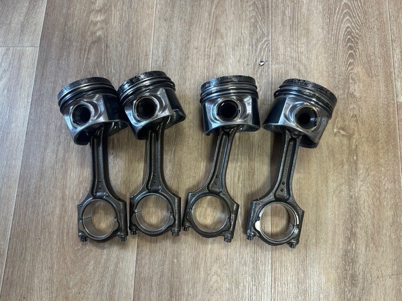 Шатун Volvo XC90 2019 2.0 D4204T23 контрактная