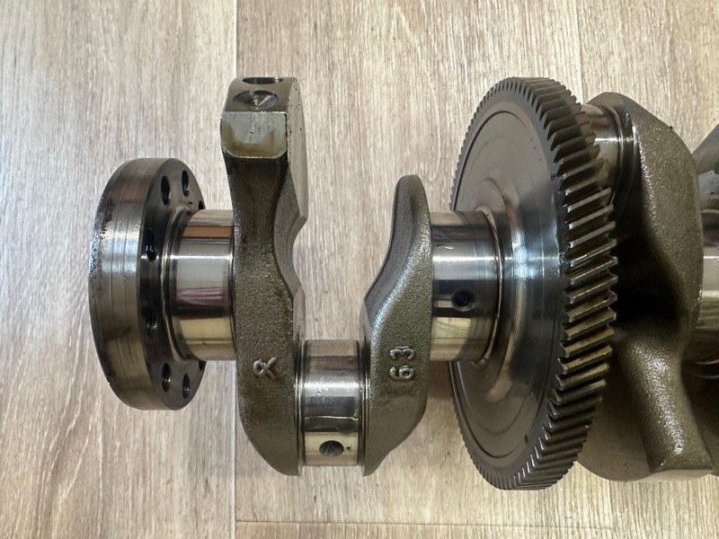 Коленвал XC90 2019 2.0 D4204T23