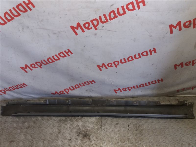Накладка на порог (наружная) правая AVENSIS 2005 T250