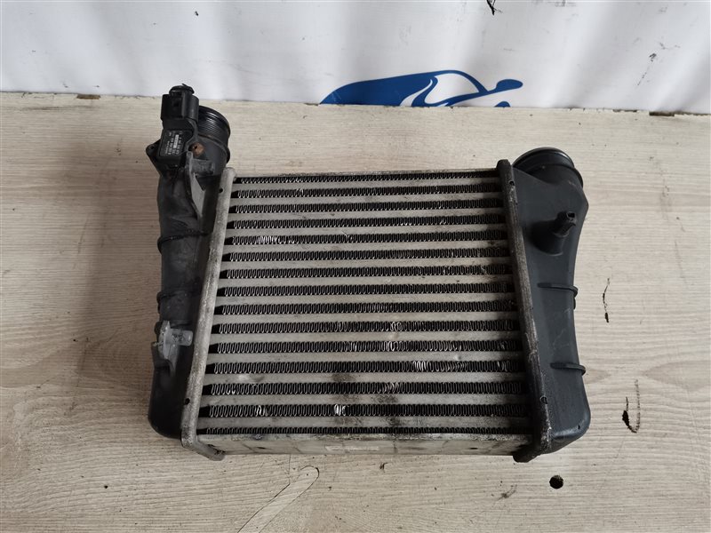 Интеркулер AUDI A4 2004 B6 8E0145805AA Б/У