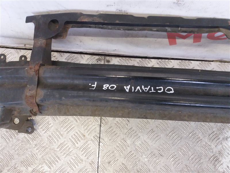 Усилитель переднего бампера верхний SKODA OCTAVIA A5 2.0 TDI