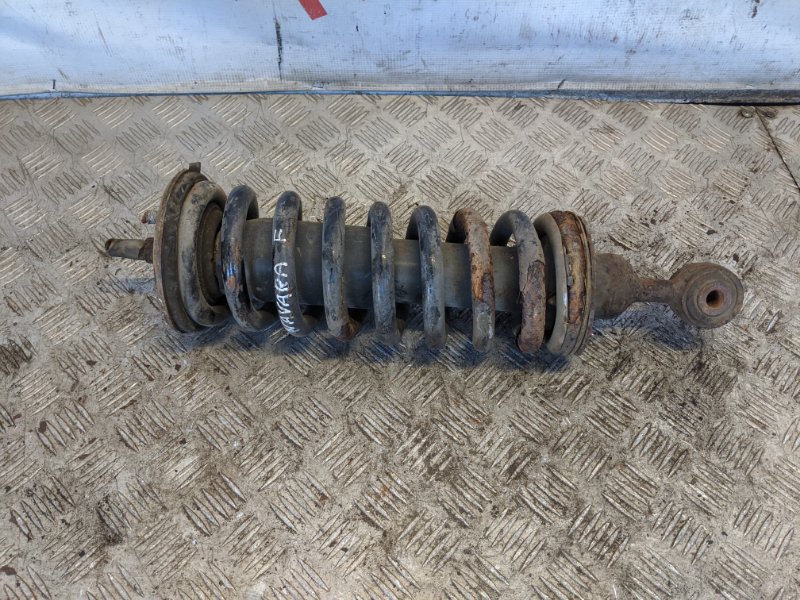 Амортизатор передний NISSAN NAVARA 2007 D40 56110EB30A Б/У