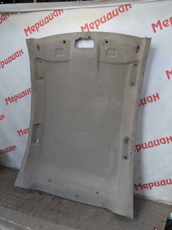 Обшивка потолка FOCUS 2009 2 Обшивка потолка FOCUS 2009 2