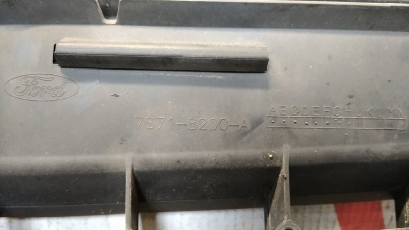 Решетка радиатора FORD MONDEO IV