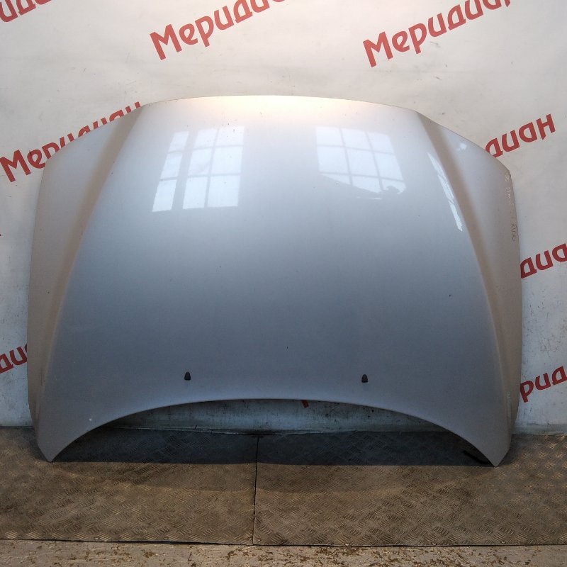 Капот Volvo V70 2003 (б/у) Капот Volvo V70 2003 (б/у)