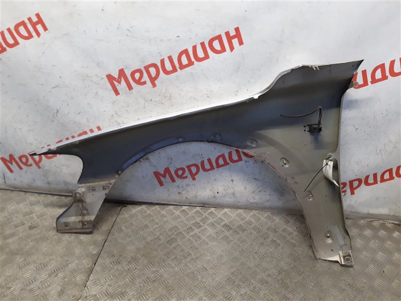 Крыло переднее правое XC70 2005