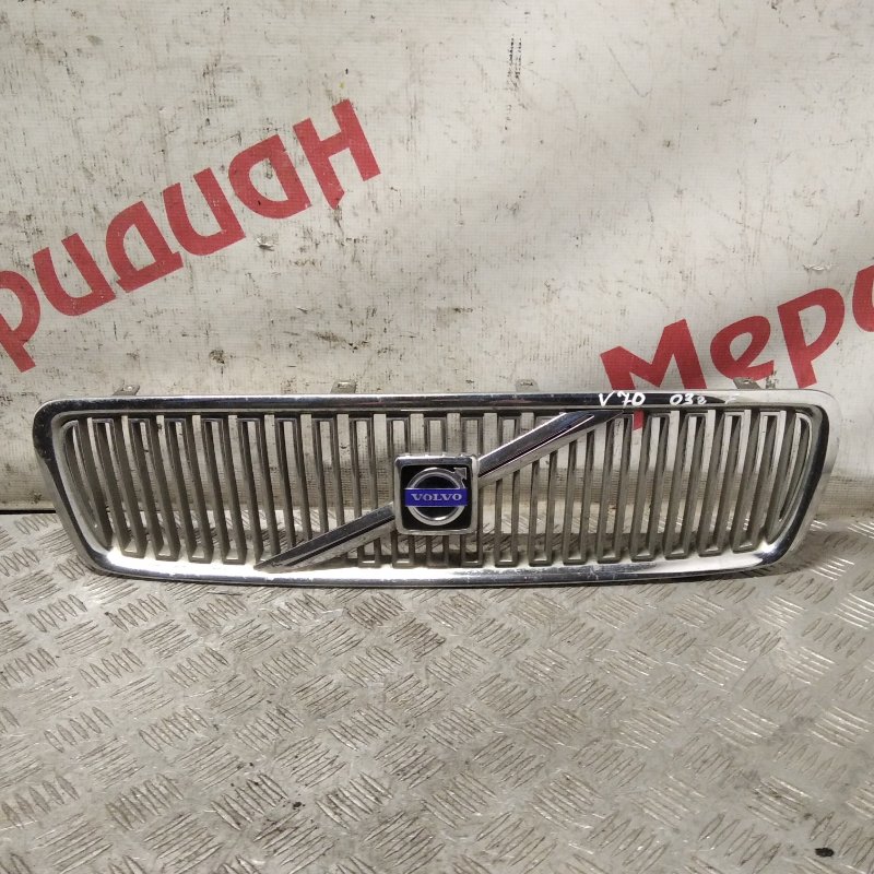 Решетка радиатора VOLVO V70 2003 8659875 Б/У