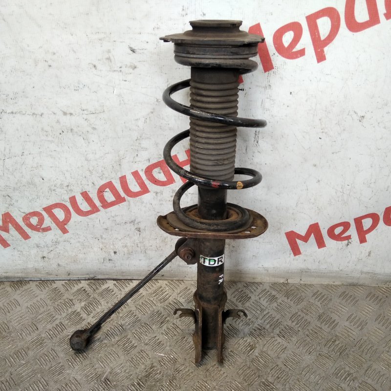 Амортизатор передний правый NISSAN JUKE 2013 F15 E4302BA61A Б/У