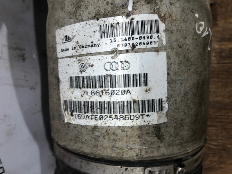 Амортизатор задний правый Q7 2009 4L