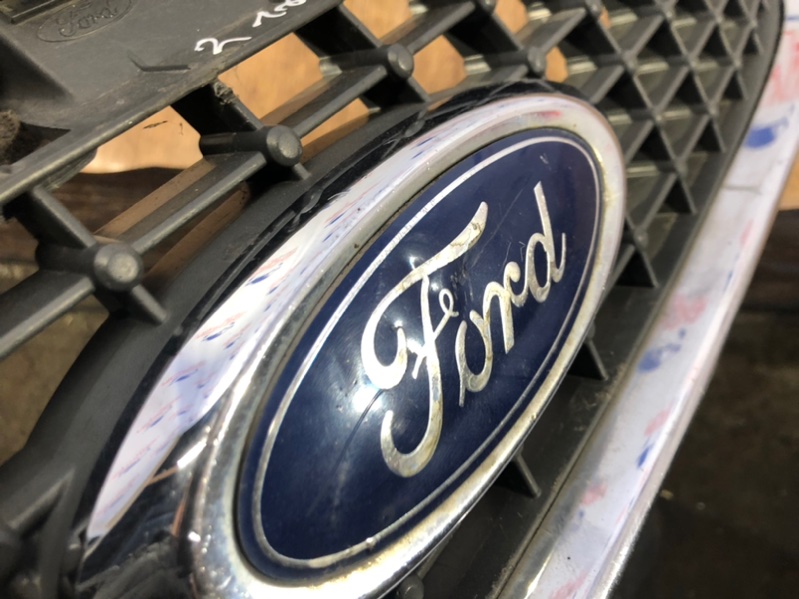 Решетка радиатора FORD MONDEO IV