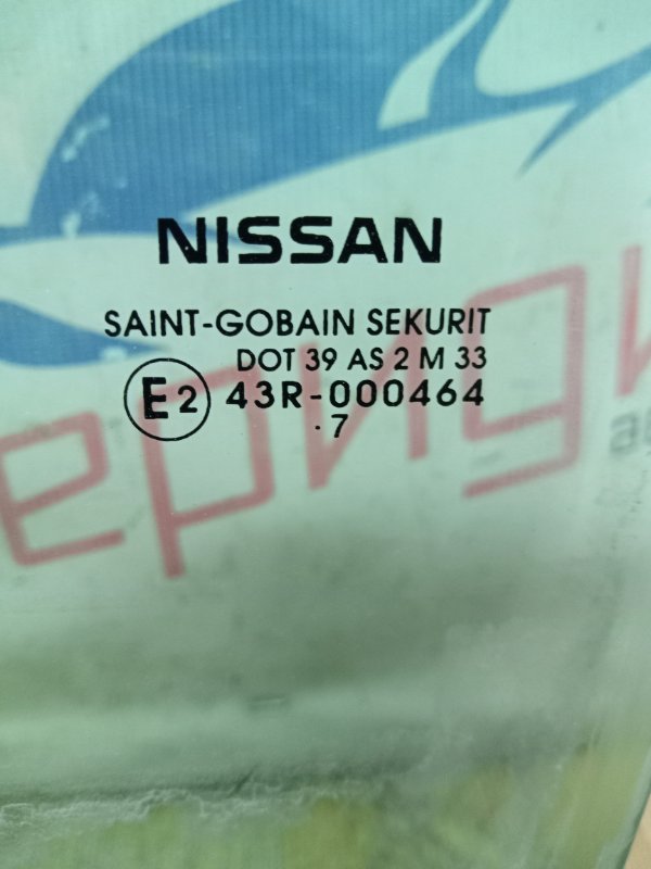 Стекло двери передней левой NISSAN NOTE E11