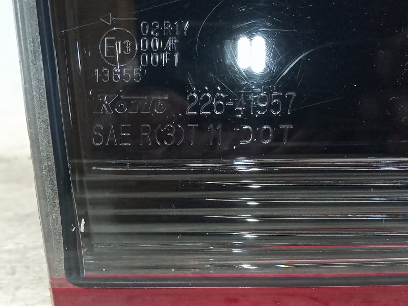 Фонарь задний внутренний левый 6 2015 GJ
