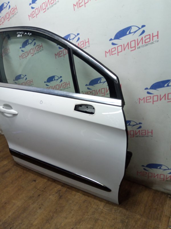 Дверь передняя правая DS4 2013