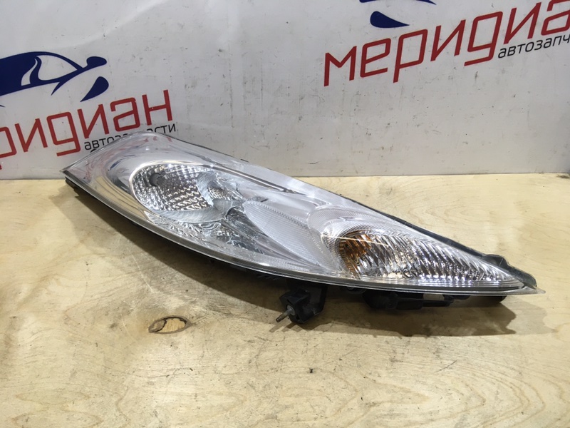 Указатель поворота правый NISSAN JUKE 2013 F15 261201KL0B Б/У