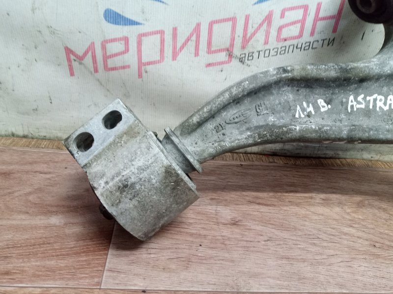 Рычаг передний правый OPEL ASTRA J