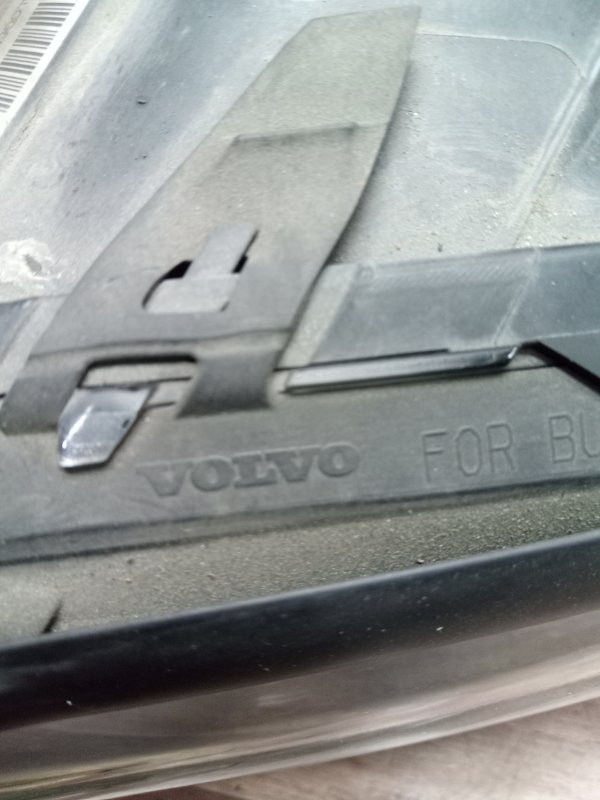 Фара левая XC70 2008