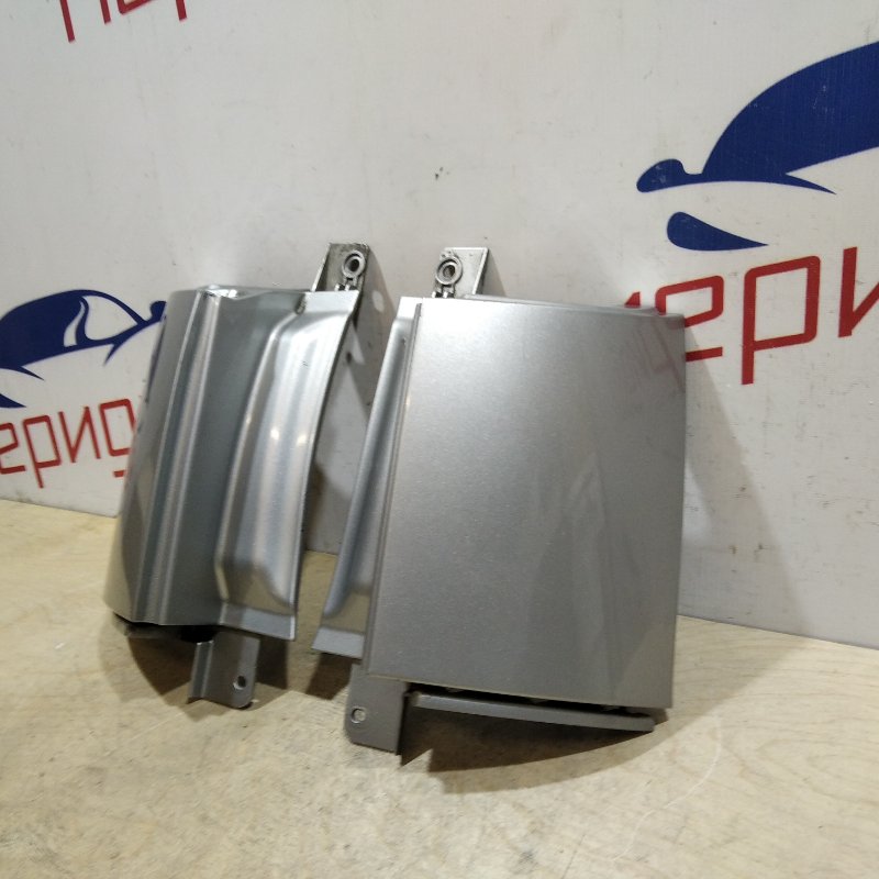 Планка под фонарь NISSAN NOTE E11