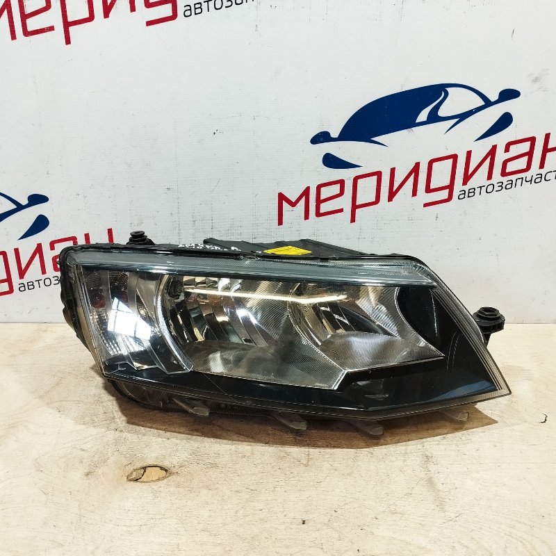 Фара правая SKODA OCTAVIA 2014 A7 5E2941016 Б/У