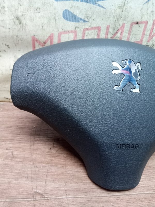 Подушка безопасности в рулевое колесо PEUGEOT 308