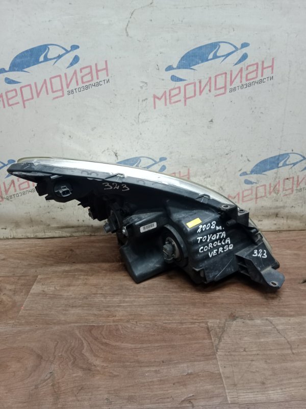 Фара левая TOYOTA COROLLA VERSO E121