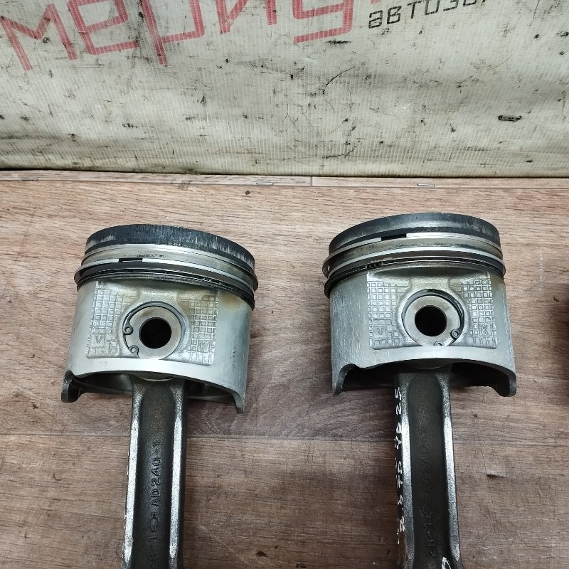 Поршень с шатуном NP 300 2010 D22