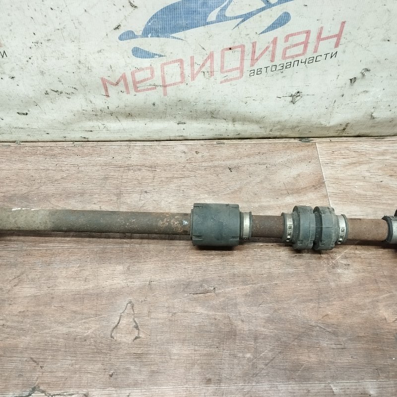 Полуось передняя правая NISSAN JUKE F15 1.6