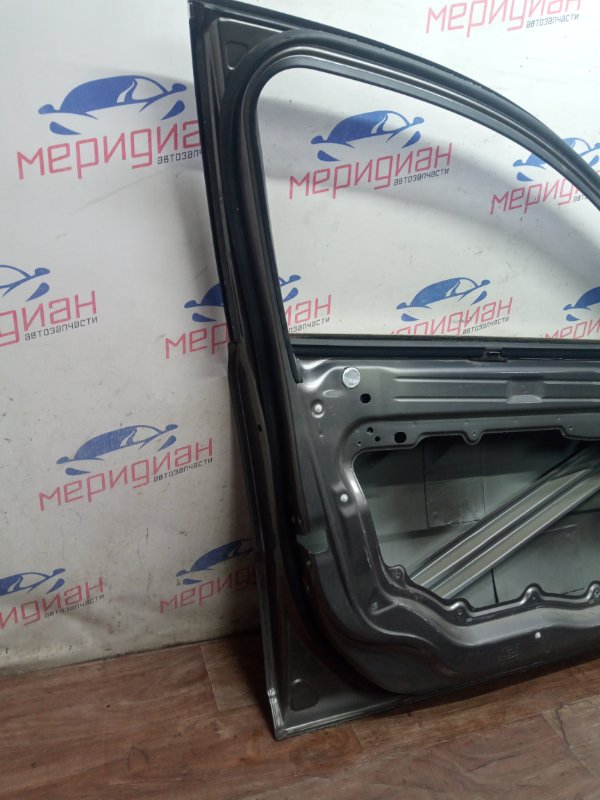 Дверь передняя левая XC70 2009
