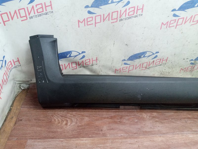 Накладка на порог (наружная) левая XC70 2008