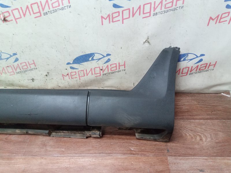 Накладка на порог (наружная) левая XC70 2008