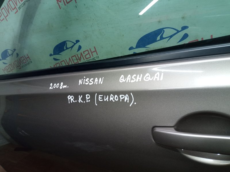 Дверь передняя левая QASHQAI 2008 J10