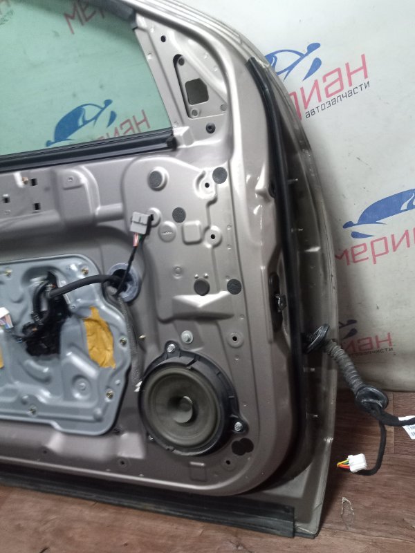 Дверь передняя левая QASHQAI 2008 J10