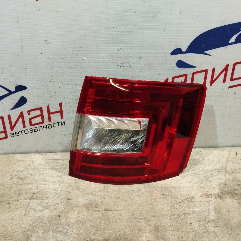 Фонарь задний правый SKODA OCTAVIA 2015 A7 5E9945112 Б/У