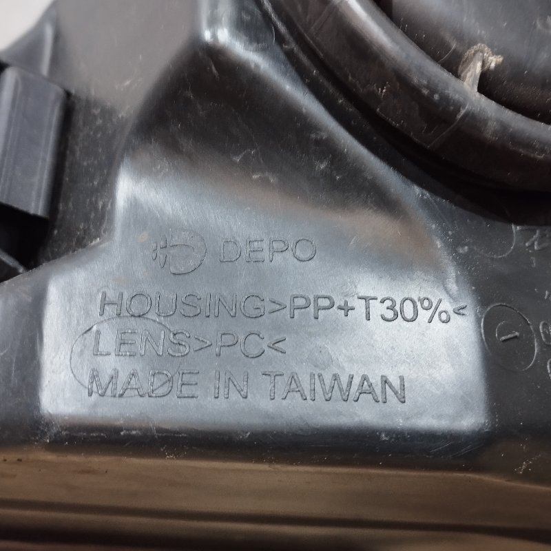 Фара правая OCTAVIA 2015 A7