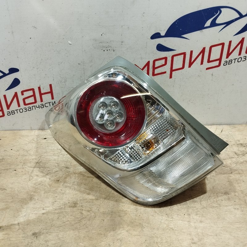Фонарь задний левый TOYOTA VERSO 2012 815610F102 Б/У