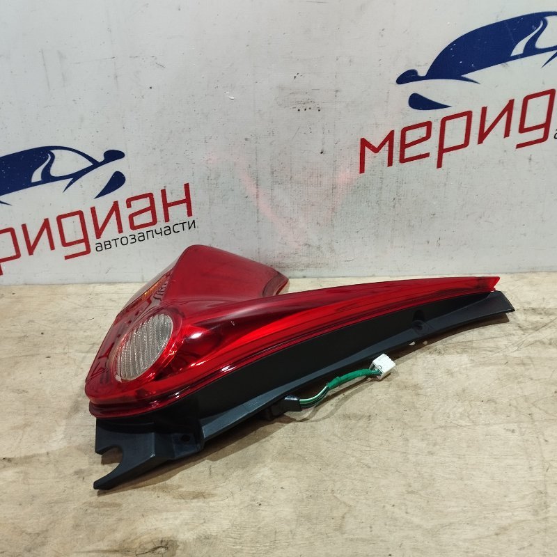 Фонарь задний левый NISSAN JUKE F15