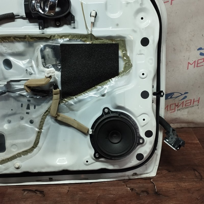 Дверь передняя левая JUKE 2013 F15
