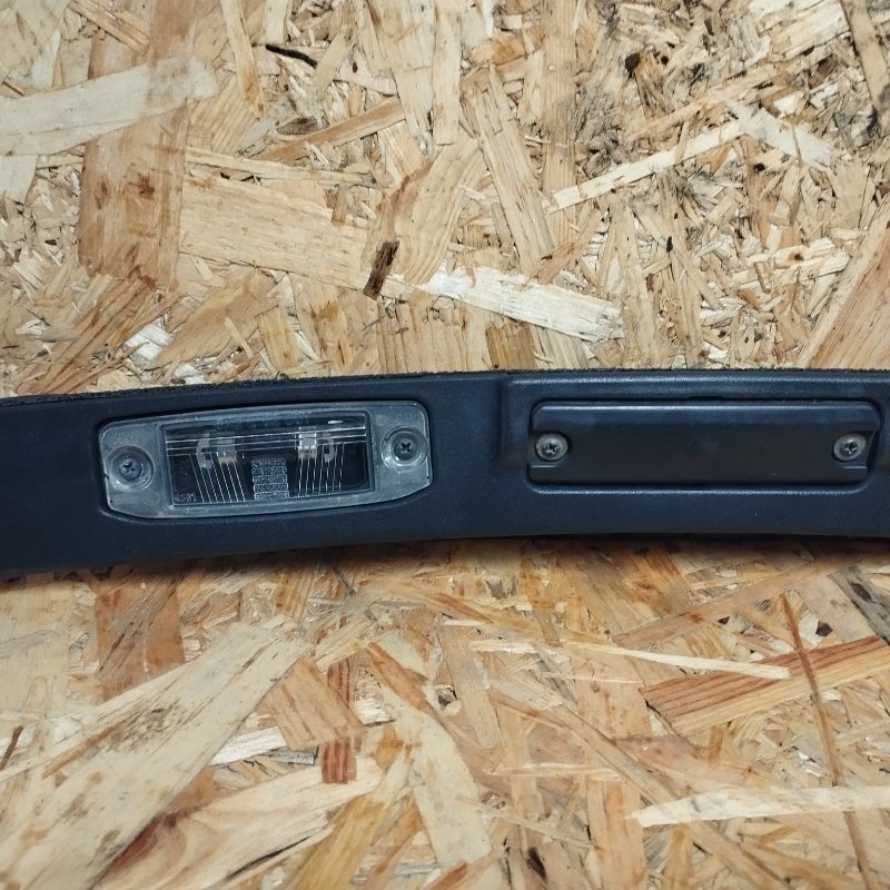 Накладка двери багажника KIA SPORTAGE SL