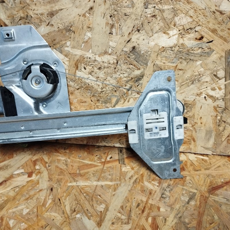 Стеклоподъемник электрический передний левый BERLINGO 2016 B9