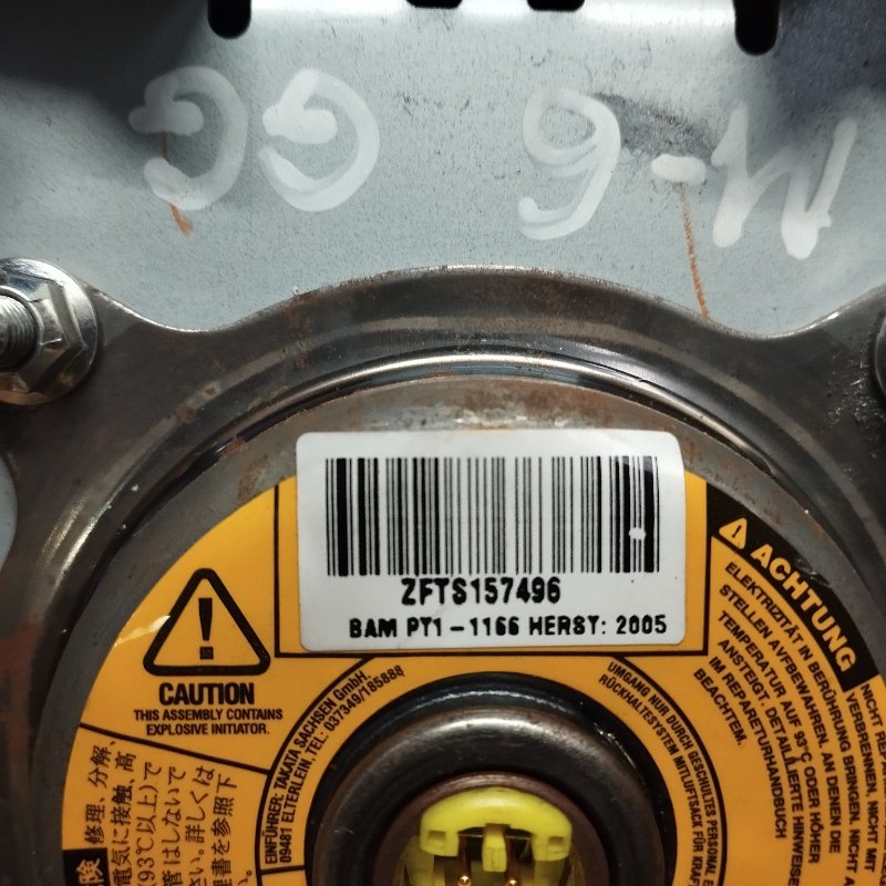 Подушка безопасности в рулевое колесо 6 2005 GG