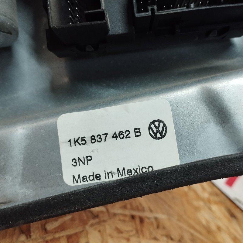 Стеклоподъемник электрический передний правый JETTA 2008 V