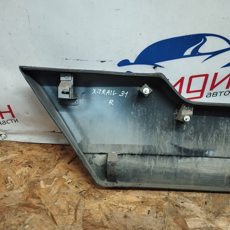 Накладка двери багажника X-TRAIL 2009 T31
