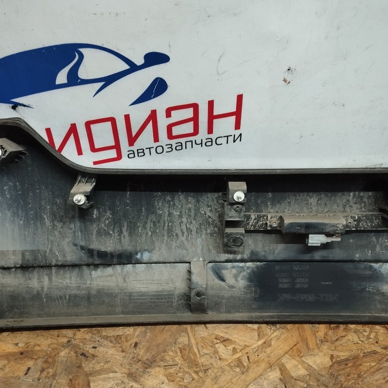 Накладка двери багажника X-TRAIL 2009 T31