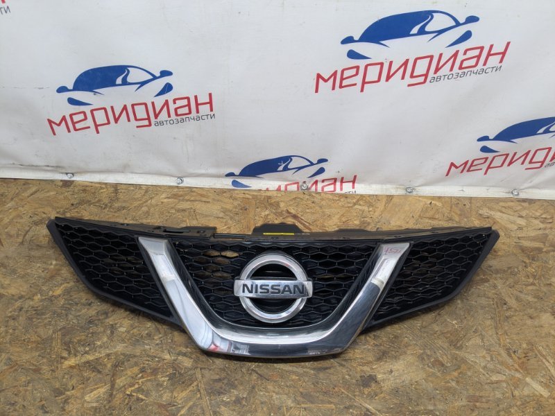 Решетка радиатора NISSAN QASHQAI 2014 J11 623104EA0A Б/У