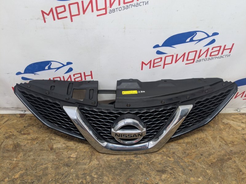 Решетка радиатора QASHQAI 2014 J11