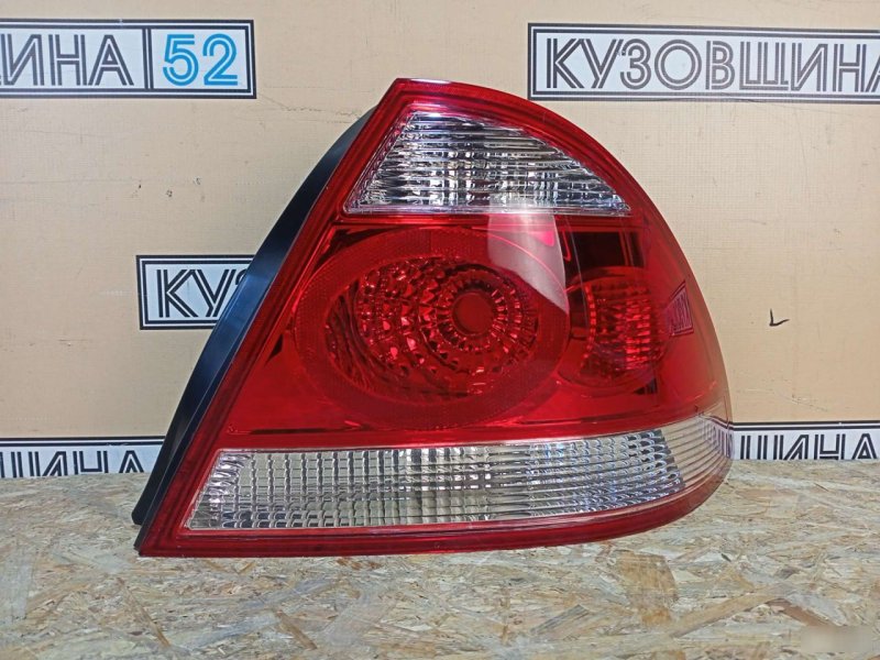 Фонарь правый Almera Classic B10 2006-2013 Фонарь правый Almera Classic B10 2006-2013