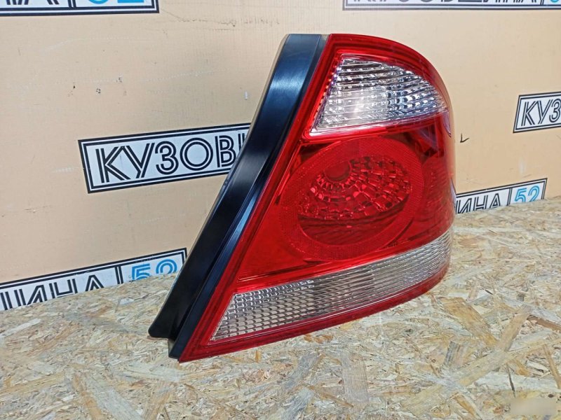 Фонарь правый Almera Classic B10 2006-2013 Фонарь правый Almera Classic B10 2006-2013