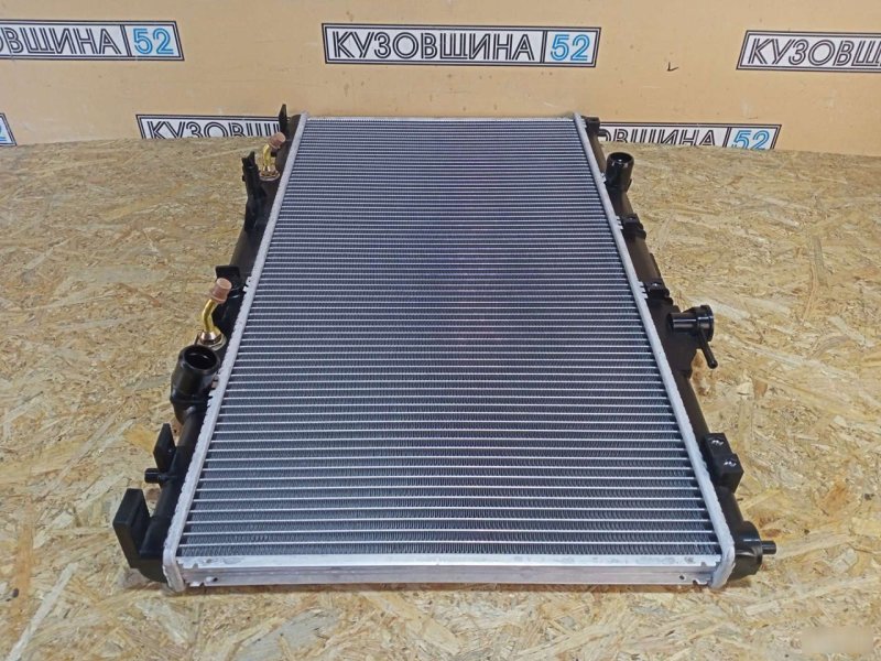 Радиатор ДВС CR-V 2 2001-2006 AT Радиатор ДВС CR-V 2 2001-2006 AT